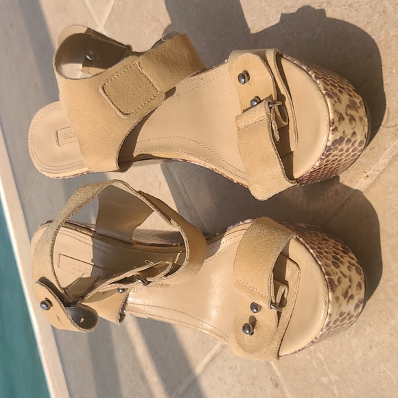 BCBG suede snake heels - Picture 8 of 9